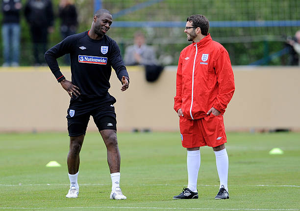 击中展现出 击中展现出